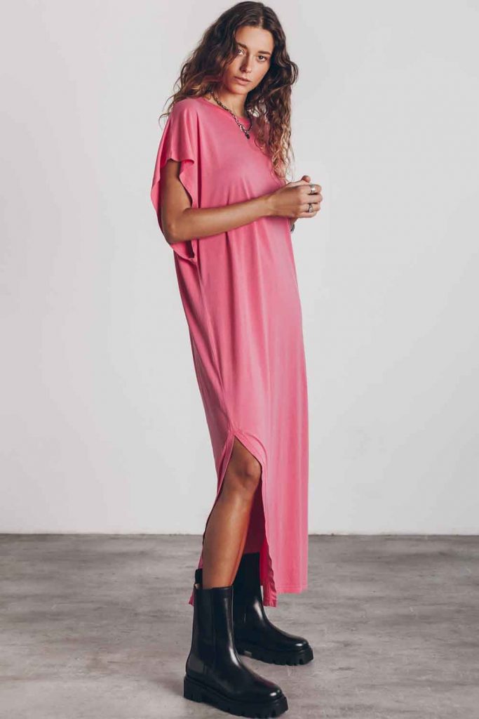 Women’s Casual Chic Maxi T-Shirt Dress: Crew Neck With Bat Sleeves And Side Slits