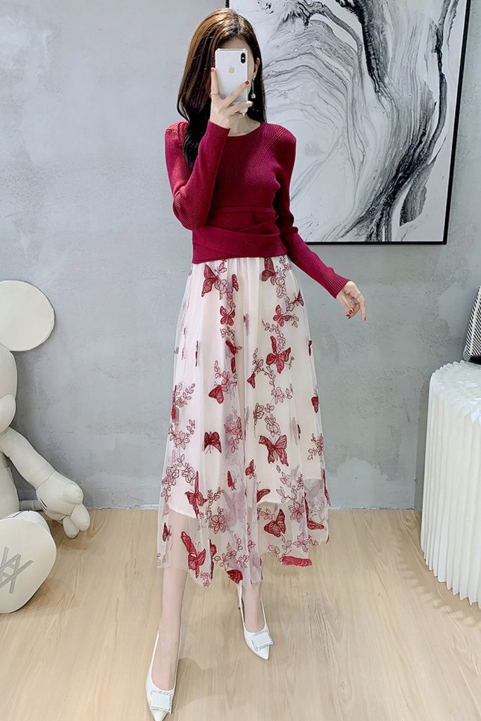 Women’s Knitted Stitching Mesh Dress Autumn New Slim Embroidery Dress