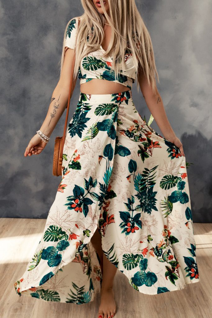 Women’s Tropical Print Crop Top And Short Sleeve Slit Maxi Skirt Two-Piece Set